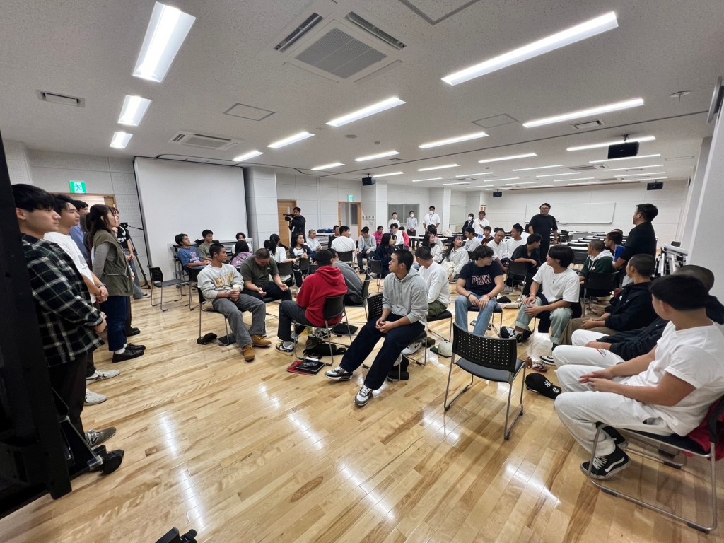駒場学園の修学旅行生さんとの交流会(GALLERY)