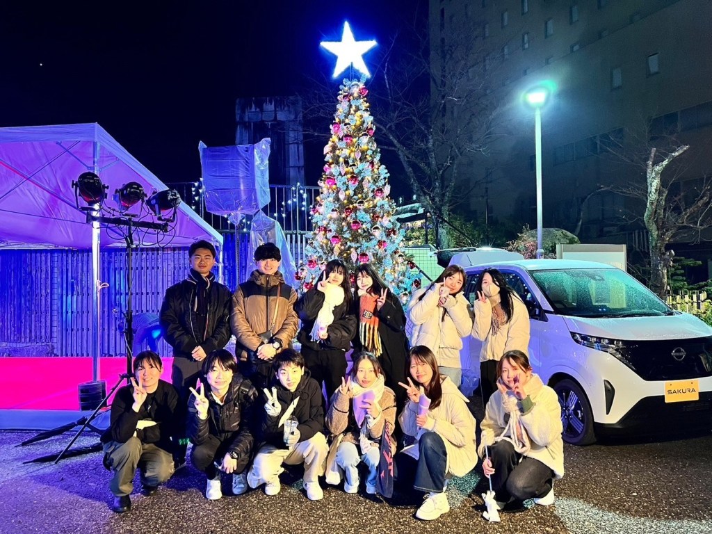 こんこんクリスマスマーケット(GALLERY)